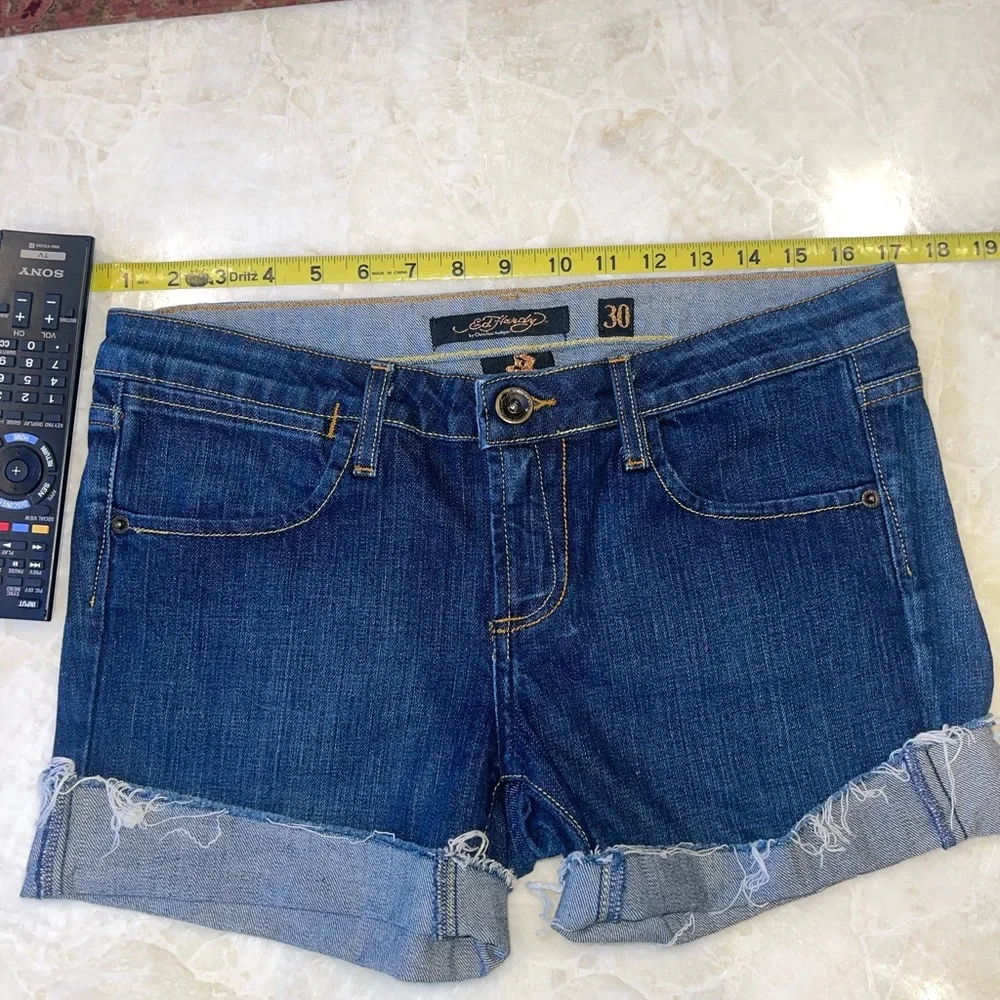 Ed Hardy Skull Heart Embroidered Denim Shorts Size 30 - Picture 5 of 16